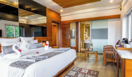 Cozy hotel room in Tamil Nadu